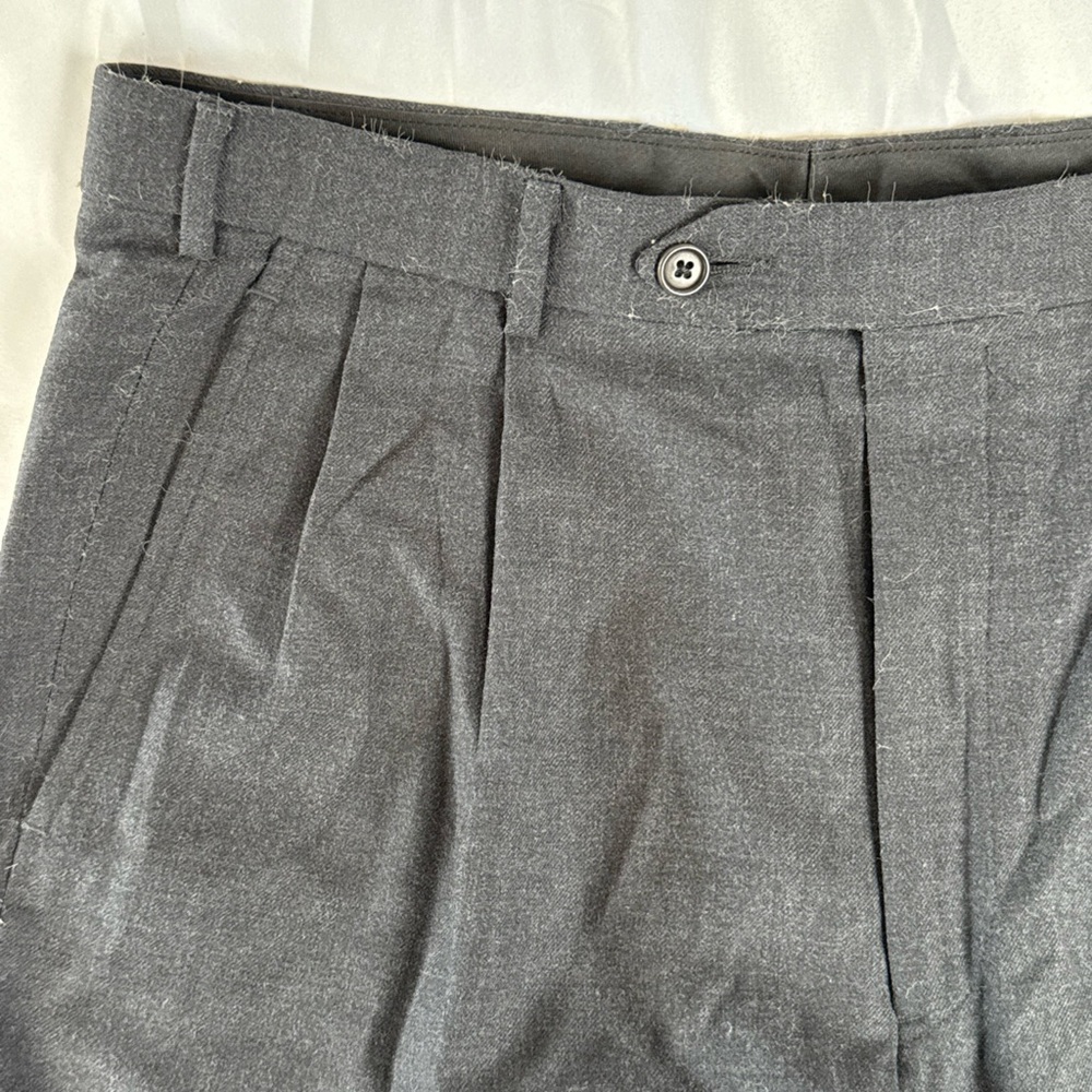 Brooks Brothers Vintage Men's Charcoal Dress Pants Pleated Cuffed Size 32 - Picture 2 of 9